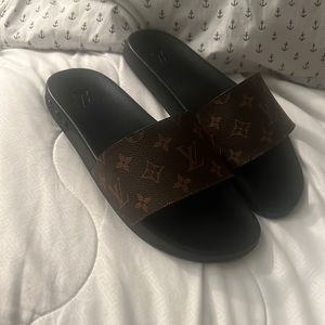 Louis Vuitton slides